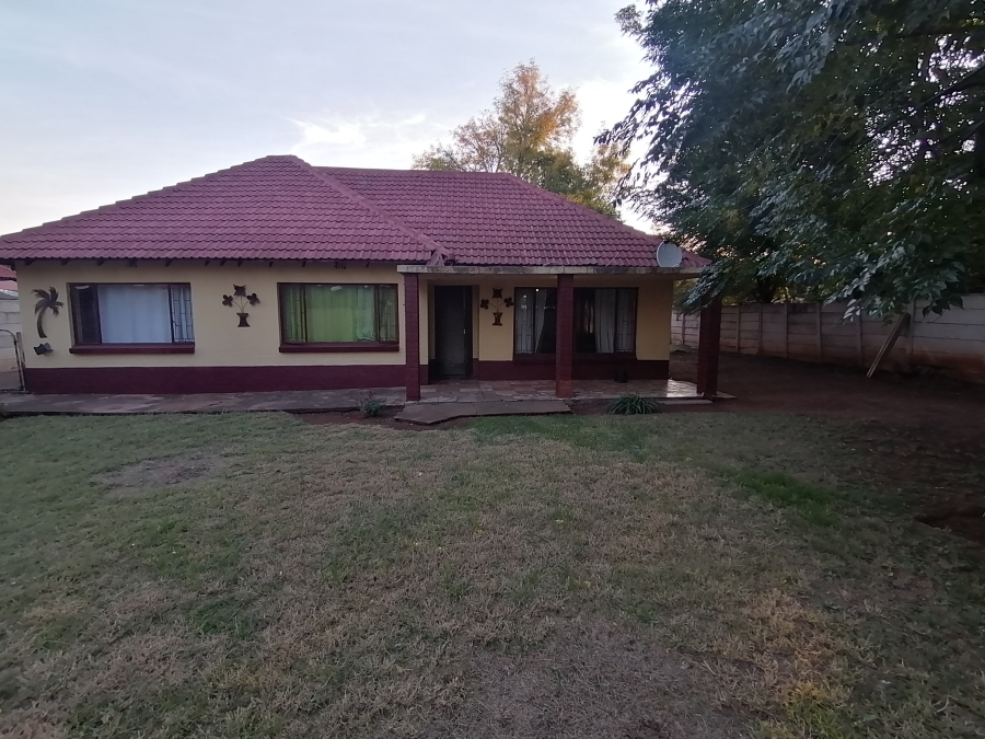 3 Bedroom Property for Sale in Stilfontein Ext 2 North West
